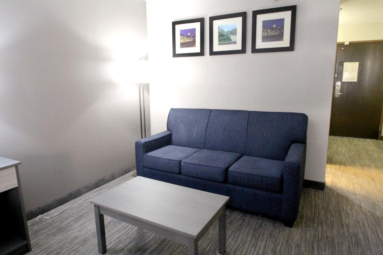 Baymont By Wyndham Lafayette - Purdue University Экстерьер фото