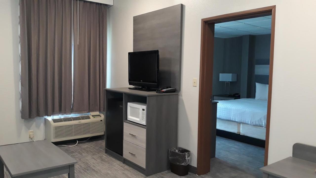 Baymont By Wyndham Lafayette - Purdue University Экстерьер фото