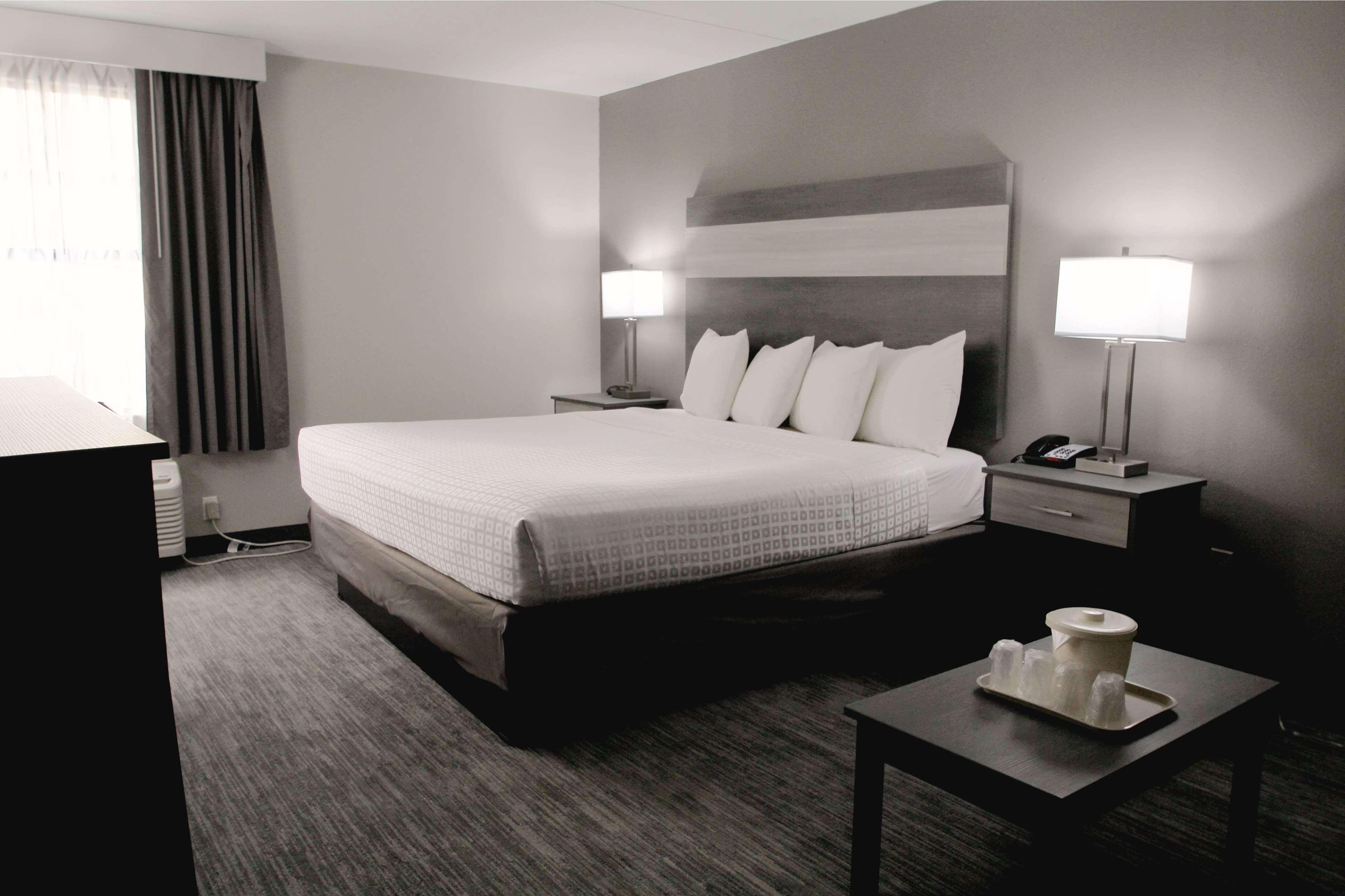 Baymont By Wyndham Lafayette - Purdue University Экстерьер фото